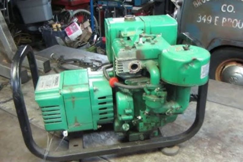 निजी संस्थानों में चल रहे डीजल जनरेटर