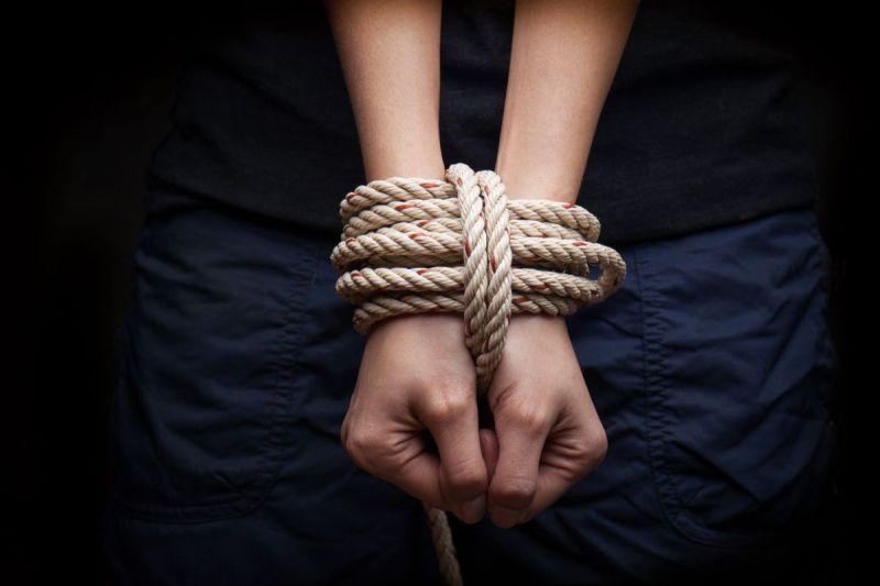 वाराणसी में CBI की बड़ी कार्रवाई