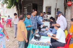 संपत्ति कर समाधान कैंप में करदाताओं की बढ़ रही भागीदारी, 52 भवन मालिकों ने जमा
किए 2.61 लाख - image