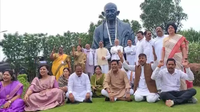 CG Monsoon Session , Congress Protest 