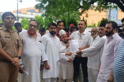 जोगी नवादा में समझौते से आईएमसी को दिक्कत, पुलिस पर लगाया दबाव में समझौता कराने
का आरोप, जाने क्या बोले मौलाना तौकीर - image
