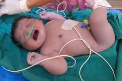 इंदौर में जन्मा प्रदेश का सबसे हेल्थी बच्चा, वजन सुनकर डॉक्टर भी हैरान… - image