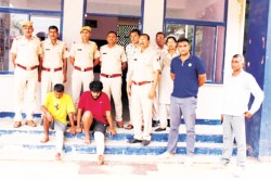 झुंझुनूं में वार्डपंच पर जानलेवा हमले के मामले में 3 गिरफ्तार, लाठी-डंडे और
धारदार हथियारों से किया था अटैक - image