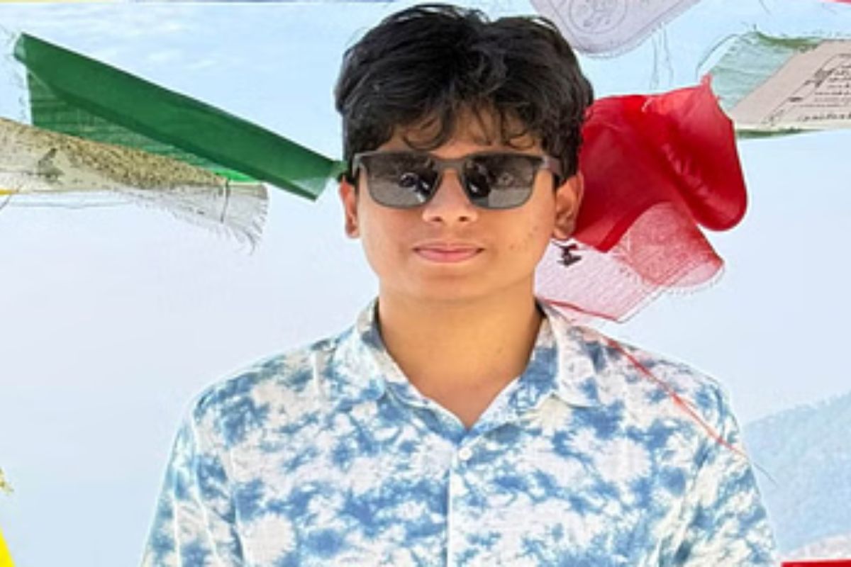 वंश गुप्ता ने बढ़ाया मान