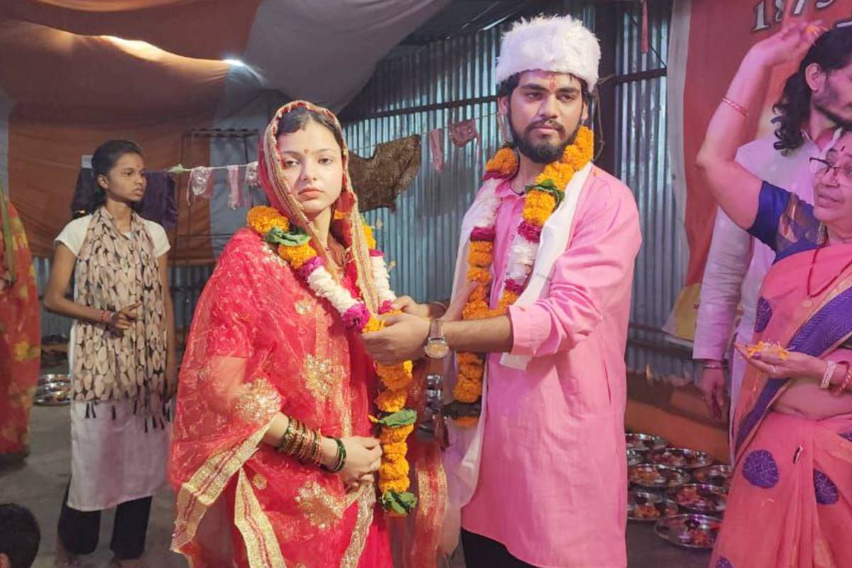 मंदिर पहुंचकर शिफा से शान्वी बनी मुस्लिम युवती, राहुल के साथ लिए सात फेरे…