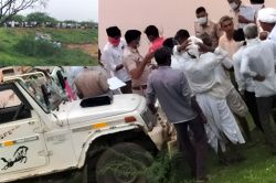 राजस्थान: तालाब में मिले युवक-युवती के शव, दुपट्टे के कपड़े से बंधे हुए थे,
लड़की की हो चुकी थी सगाई - image