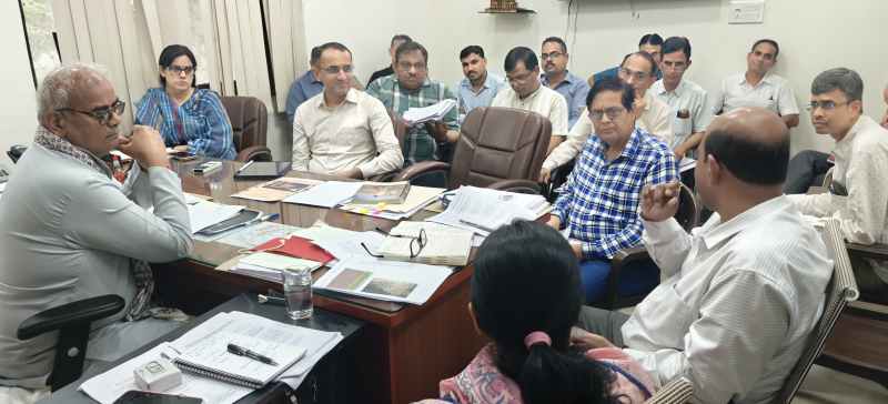 शिक्षा एवं पंचायती राज मंत्री मदन दिलावर ने झालावाड़ स्कूल हादसे को गंभीरता से लेते हुए आज विभागीय अधिकारियों की उच्च स्तरीय बैठक बुलाई। फोटो-पत्रिका।