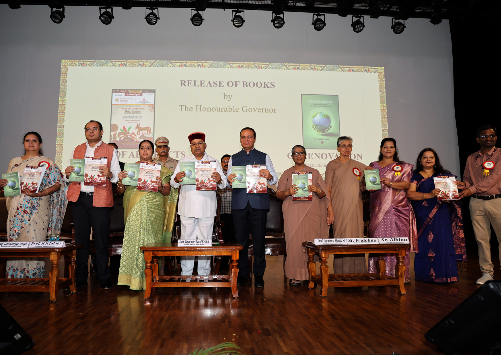 जनजातीय विरासत संग्रहालयों तक सीमित न रहे : राज्यपाल गहलोत