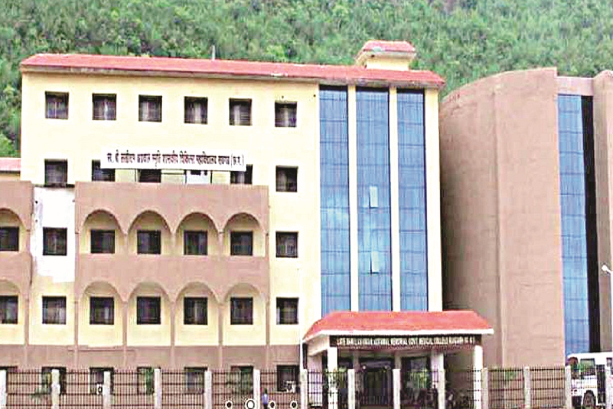 Medical college: बड़ी खबर! इस साल घट सकती है MBBS की सीटें, खतरे में इस मेडिकल
कॉलेज की मान्यता