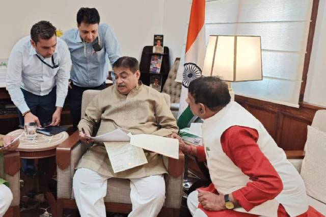 minister nitin gadkari