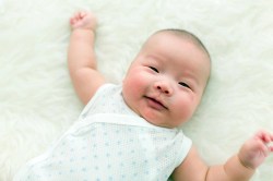 कभी थी दूसरे बच्चे के जन्म पर रोक, अब बच्चों के लिए तरसा यह देश - image