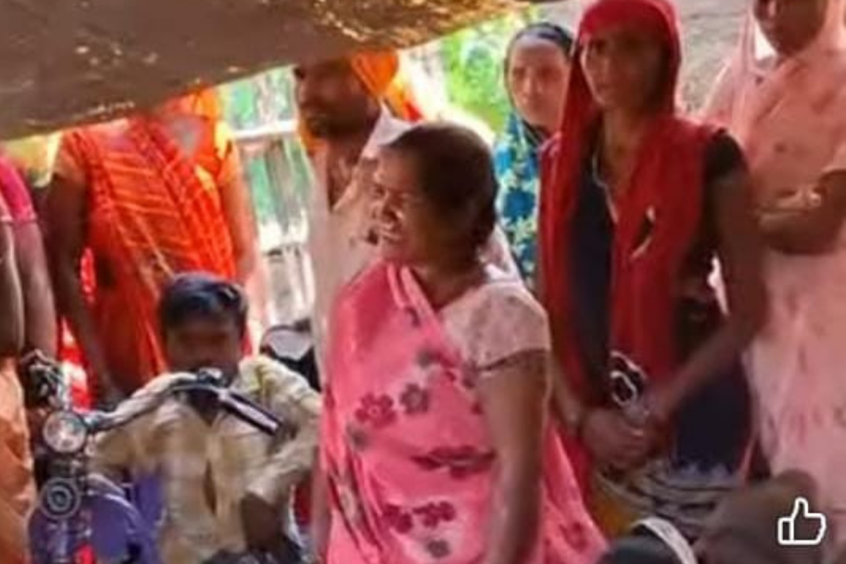 पति से नोक- झोक के बाद पत्नी ने की आत्महत्या, ये वजह निकाल कर आई सामने, मां की
तहरीर पर केस दर्ज