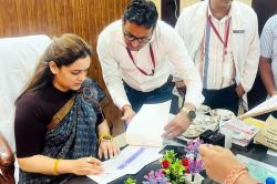 महिला आयोग की उपाध्यक्ष बोली- धर्मांतरण के आरोपी जमालुद्दीन उर्फ छांगुर का सरकार
ठीक से कर रही इलाज - image