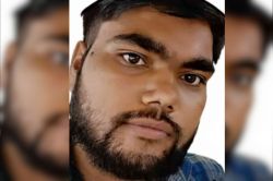 Farrukhabad: युवक ने पैंट पर सुसाइड नोट लिखकर की आत्महत्या, पुलिस पर थर्ड डिग्री
टॉर्चर करने का आरोप - image