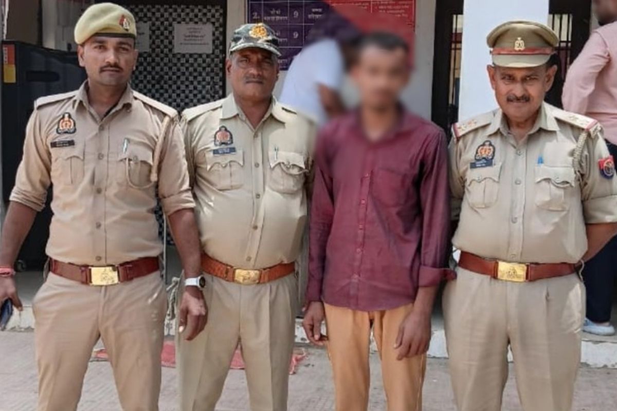 Agra News: जिसने टॉफी देकर दोस्ती की, उसी ने ले ली मासूम की जान, फतेहाबाद से दिल
दहला देने वाला खुलासा
