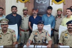 25 हजार का इनामी ब्लॉक प्रमुख लखनऊ से गिरफ्तार, रजिस्ट्री ऑफिस के बाहर की थी
फायरिंग - image
