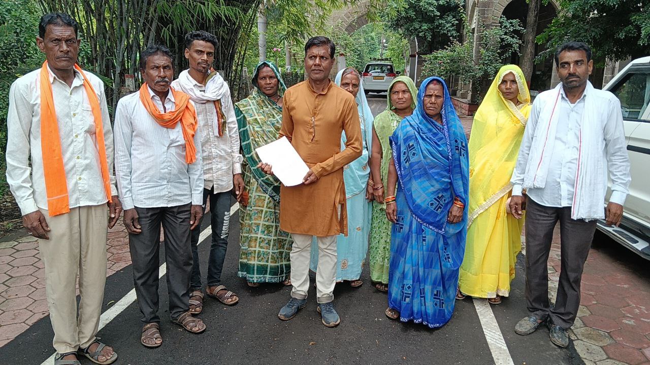 अविश्वास प्रस्ताव : फेफरी सरकार ग्राम पंचायत सरपंच के खिलाफ पंचों में आक्रोश,
हटाने की मांग