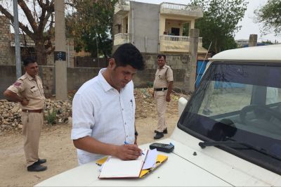 उठा दिया रीको से बजरी का अवैध बाजार, स्टॉक सीज