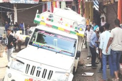 बारिश बनी आफत: जगह-जगह जलभराव, गंदगी और धंसी सीवरेज लाइन - image