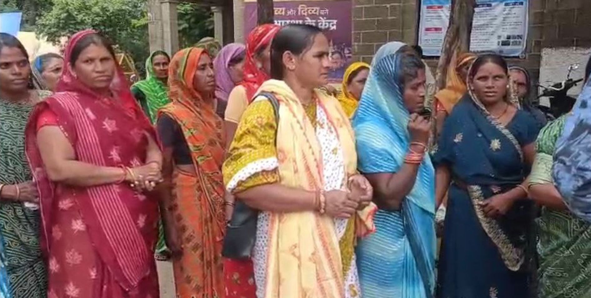 ये कैसा नशामुक्ति अभियान…. साहब नशे के लिए पति, बेटा हमारी लाड़ली बहना की राशि भी छीनकर ले जा रहे
