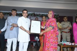 पाकिस्तान से विस्थापित 185 लोगों को मिली भारतीय नागरिकता - image
