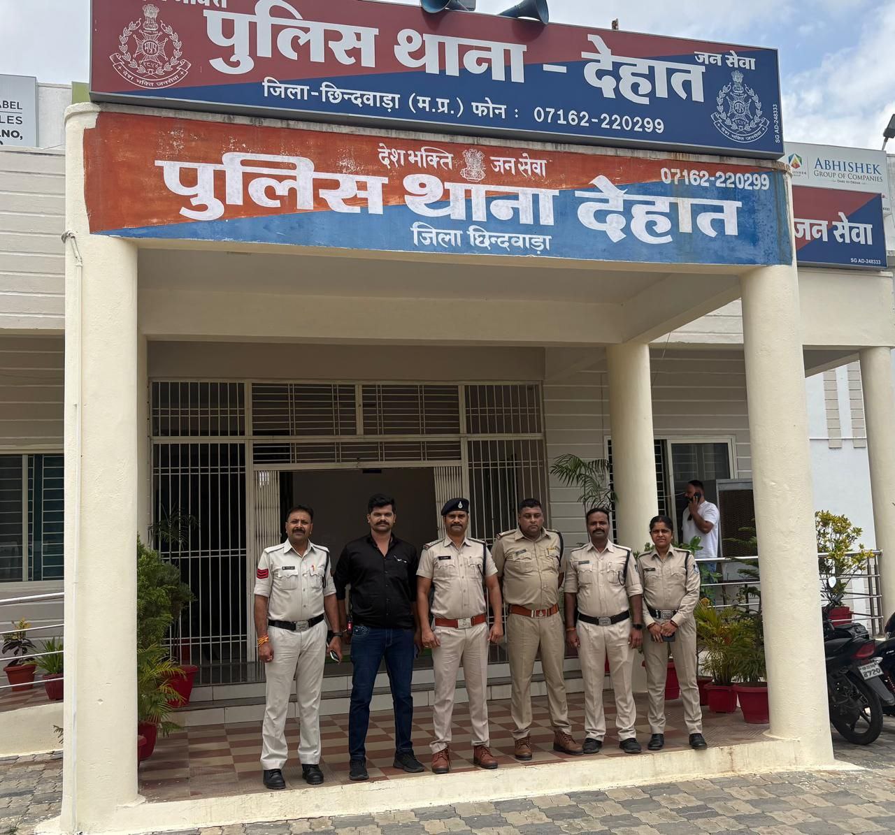 मां ने खेलने के लिए मना किया तो भाग गया बालक, पुलिस ने 24 घंटे के भीतर ढूंढ
निकाला