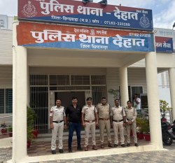 मां ने खेलने के लिए मना किया तो भाग गया बालक, पुलिस ने 24 घंटे के भीतर ढूंढ
निकाला - image