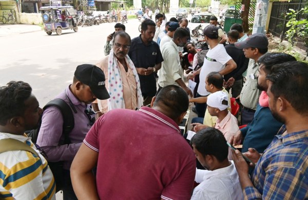 CG News: जल्द लगवा ले हाई सिक्योरिटी रजिस्ट्रेशन प्लेट, रायपुर के इन स्थानों में बना चेकिंग पाइंट, देखें तस्वीरें 
