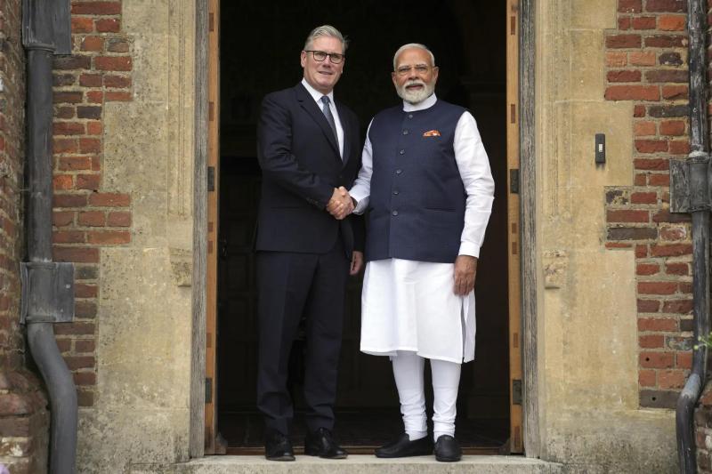 Indian PM Narendra Modi with British PM Keir Starmer