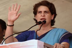प्रियंका गांधी ने सरकार पर उठाए सवाल, पूछा – क्यों पहलगाम में मौजूद नहीं थे
सुरक्षाकर्मी - image