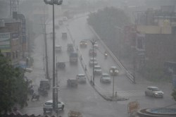 Rain Alert: 180 मिनट में मेघगर्जन के साथ बारिश का येलो अलर्ट जारी, कल से बेहाल
करेगा मानसून - image