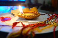 रक्षाबंधन(Photo Credit: Pixabay)