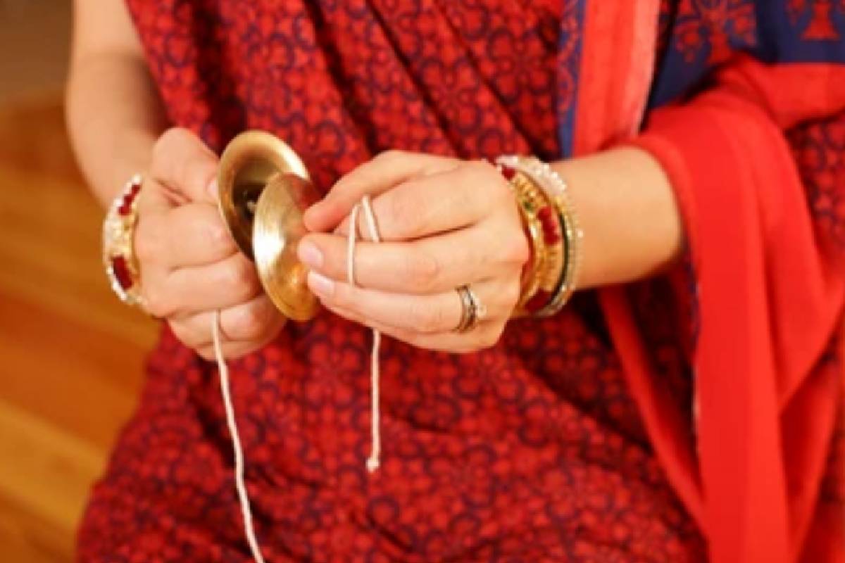 प्रयागराज से पति गिरफ्तार, भजन-कीर्तन में जाने से नाराज होकर पत्नी को मारकर
दफनाया था..