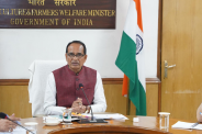 Shivraj Singh angry over crop insurance claims of Rs 1-2 in MP