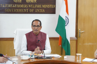 Shivraj Singh angry over crop insurance claims of Rs 1-2 in MP