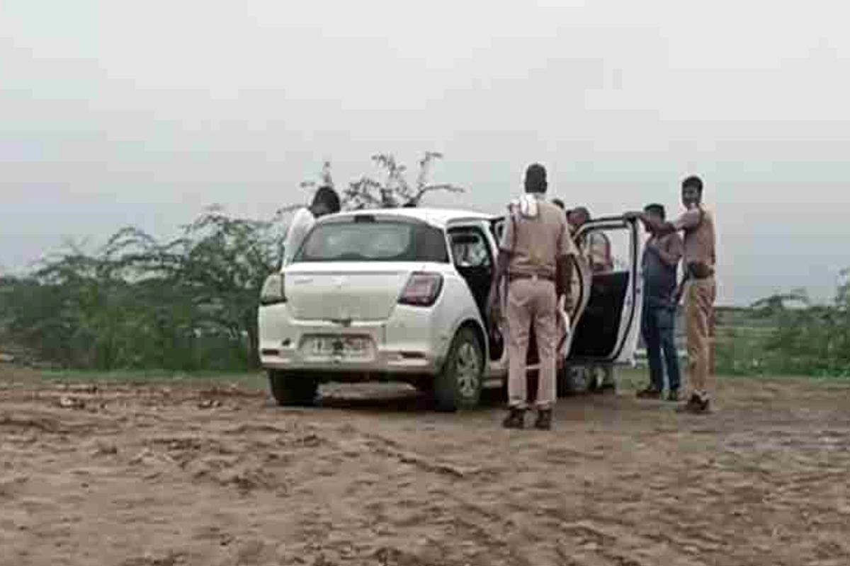 इनामी बदमाशों का शॉर्ट एनकाउंटर, गिरफ्तारी से बचने पुलिस पर की थी फायरिंग, 4
धराए