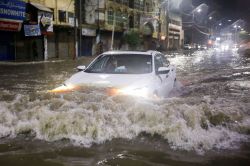 पाकिस्तान में मानसून ने मचाई तबाही, 24 घंटे में 54 लोगों की गई जान - image