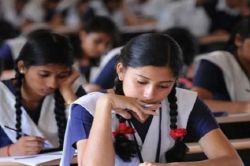 New Education Policy: यूपी बोर्ड में बड़ा बदलाव, हाईस्कूल में 10 और इंटर में 7
विषय पढ़ेंगे छात्र - image