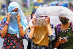 बादलों की जगह आई चिलचिलाती धूप, उमस भरी गर्मी से बेहाल लोग - image