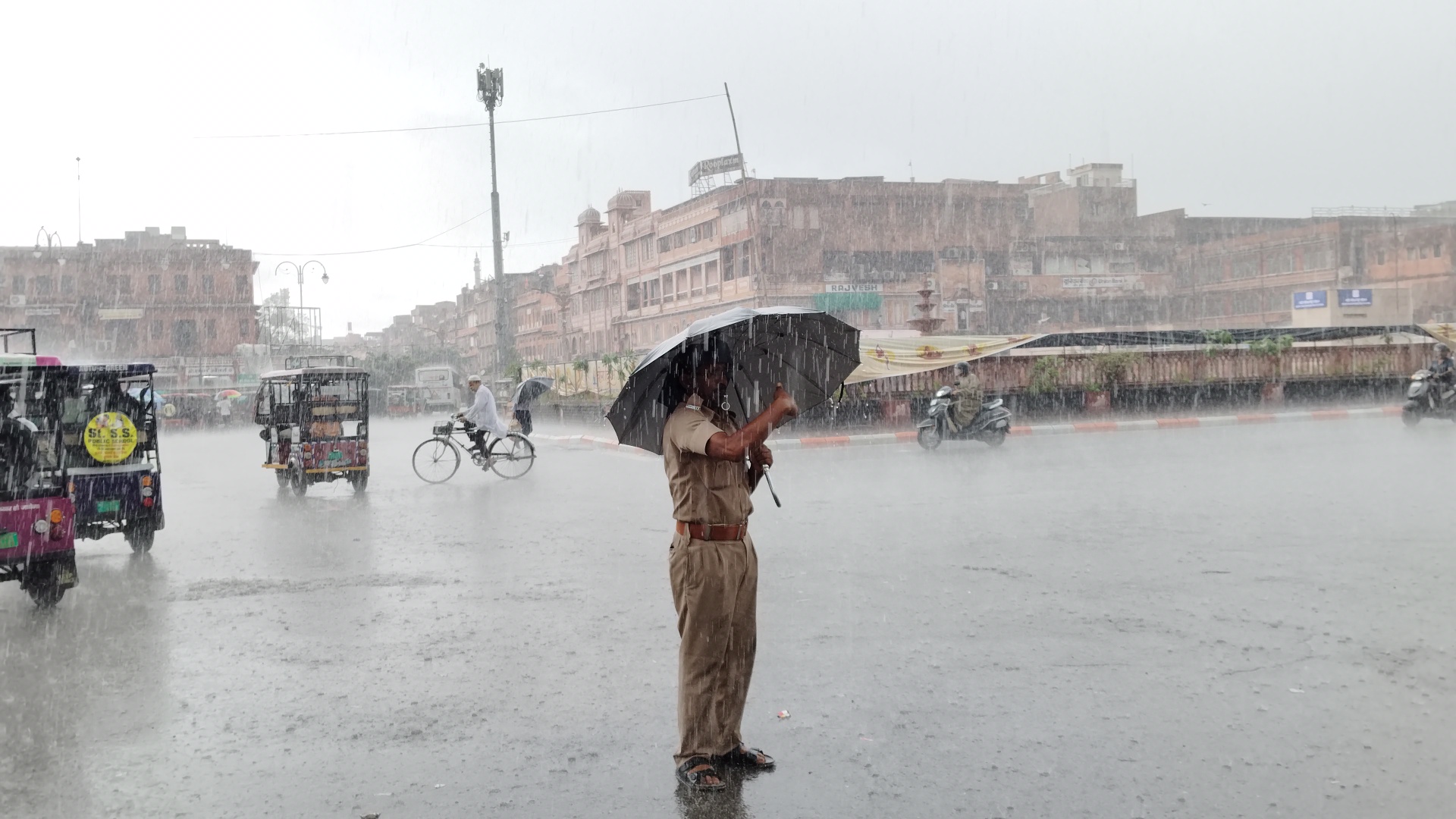 जयपुर में बारिश। फाइल पत्रिका फोटो।