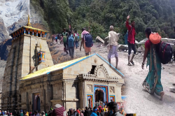 केदारनाथ में भूस्खलन, 9 घंटे फंसे रहे यात्री, ग्राउंड जीरो से पत्रिका की ताजा
रिपोर्ट - image