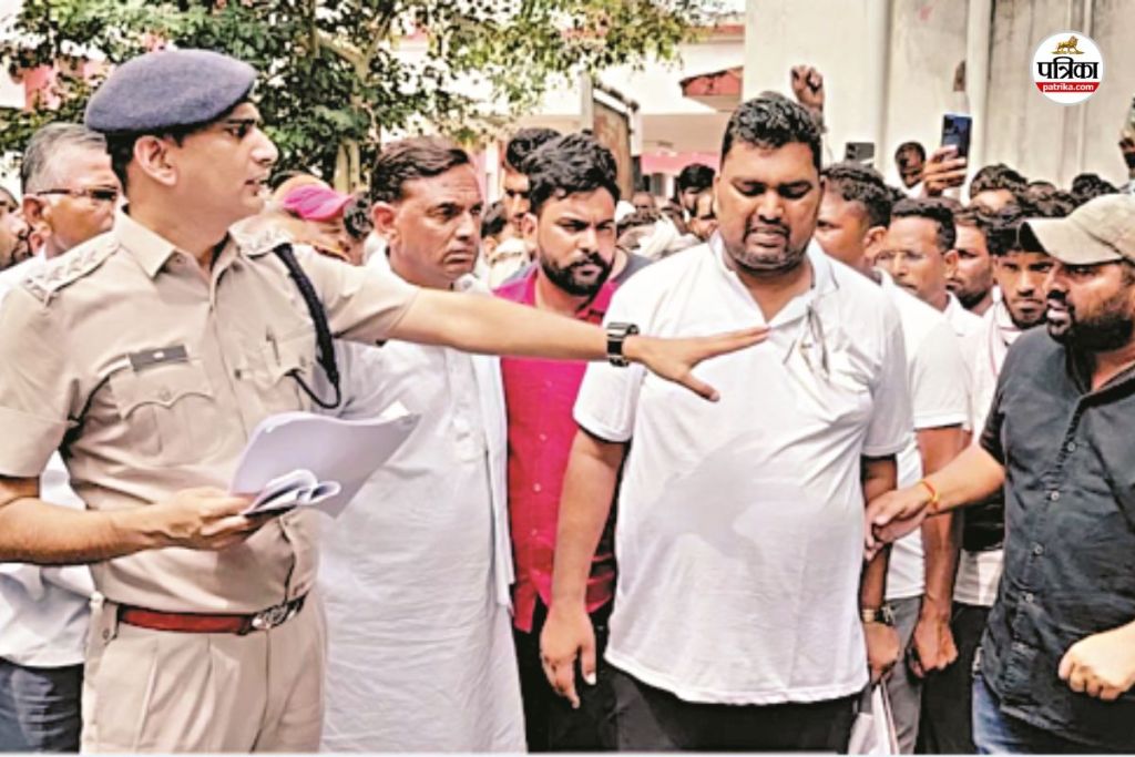 young man died in Dausa District Hospital 