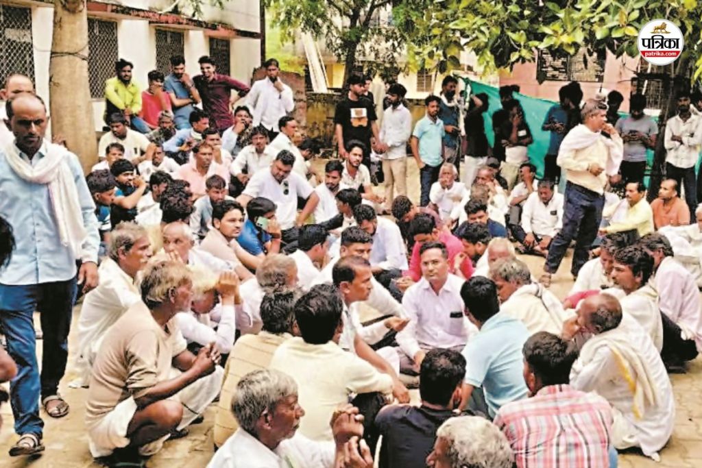 young man died in Dausa District Hospital