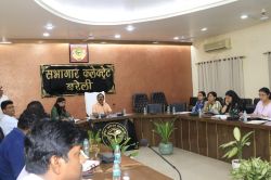 डीएम ने कसी अफसरों पर नकेल, राशन दुकानों के आवंटन और करोड़पति दीदी योजना में
सुस्ती पर फूटा गुस्सा, दिए ये निर्देश - image