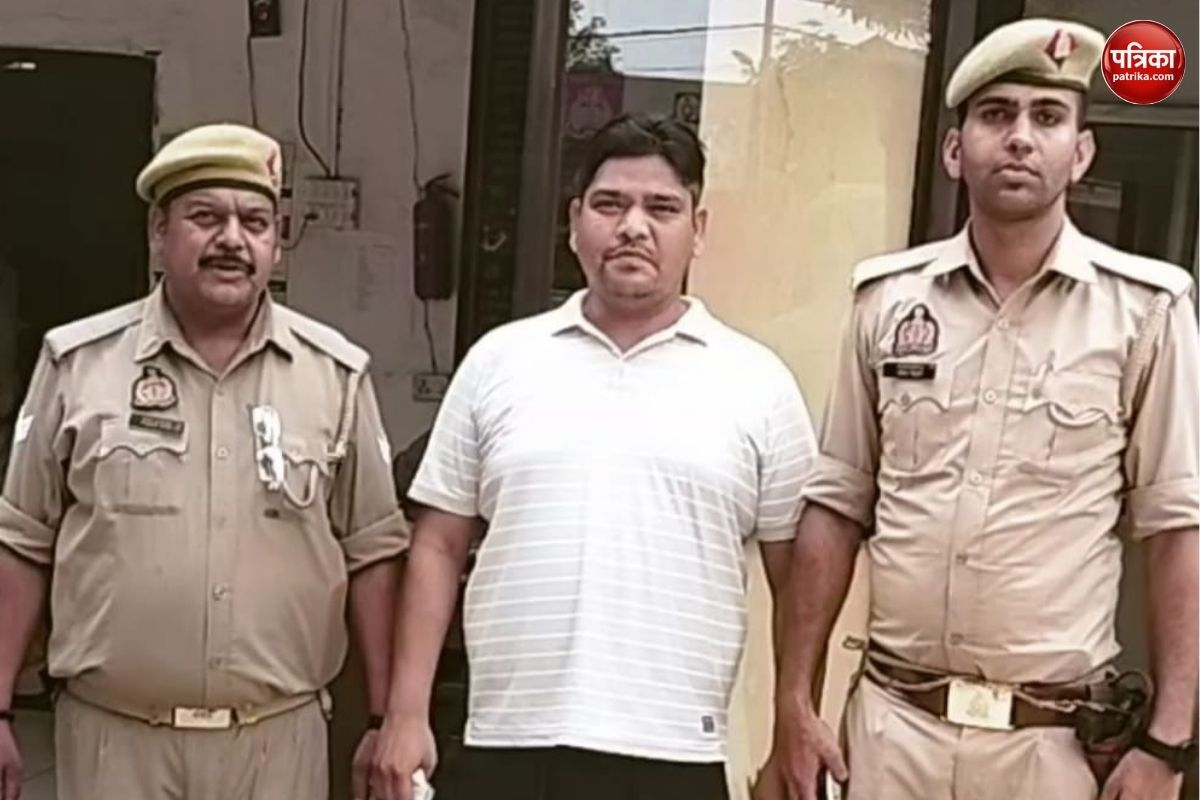 लड़की से छेड़छाड़ करने वाला यूनिवर्स अस्पताल का डॉक्टर नईम गिरफ्तार, कोर्ट ने
भेजा जेल