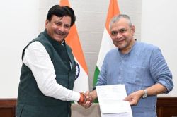 रेलमंत्री से भाजपा सांसद ने की मुलाकात, दिल्ली तक के लिए मांगी नई वंदे भारत
ट्रेन - image