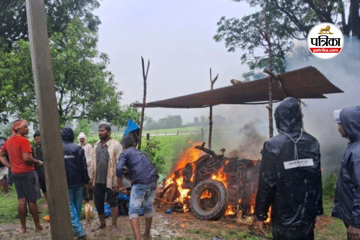 एमपी के इस गांव में नहीं है मुक्तिधाम, टीन शेड लगाकर करना पड़ा अंतिम संस्कार