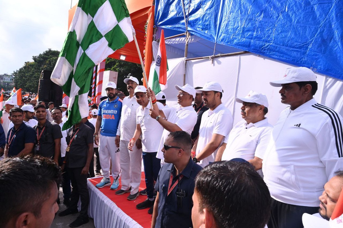 स्वतंत्रता दौड़ को CM साय और खेल मंत्री ने दिखाई हरि झंडी, हजारों युवा एवं खिलाड़ी हुए शामिल