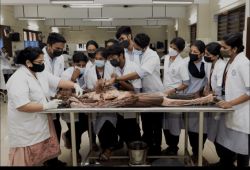 भारतीय अंग दान दिवस पर विशेष : खंडवा में दधीचि का इंतजार, महाराष्ट्र, जबलुपर,
सागर से उधार की बॉडी से पढ़ाई कर बन रहे डॉक्टर - image