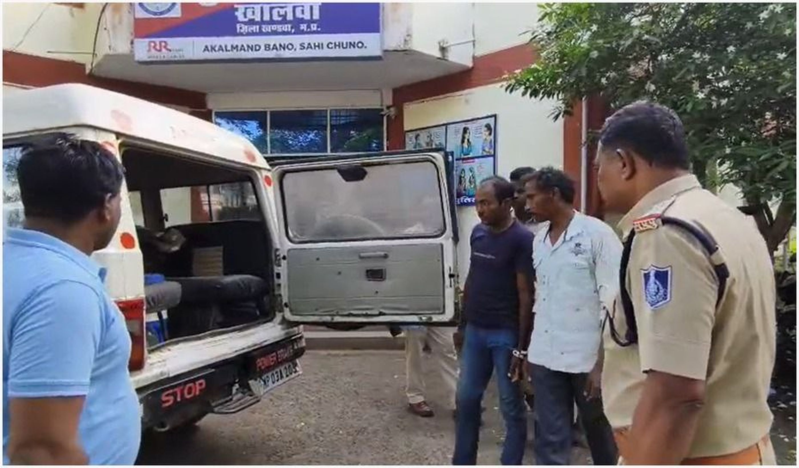 पत्नी से अवैध संबंध शंका में प्रेमी को पीट-पीट कर मार डाला, आरोपी पति व साला गिरफ्तार